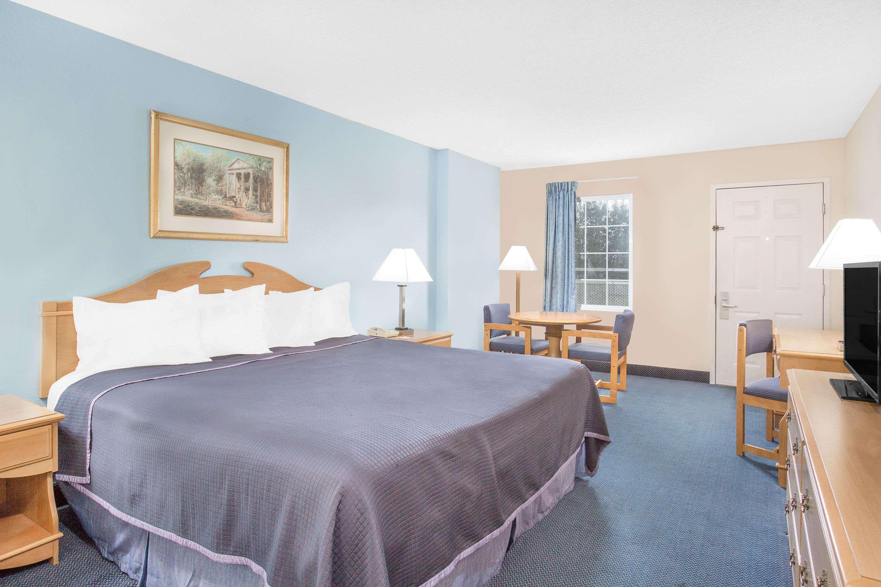 Howard Johnson By Wyndham Staunton Exterior foto