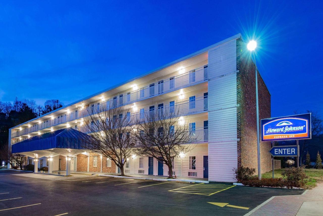 Howard Johnson By Wyndham Staunton Exterior foto